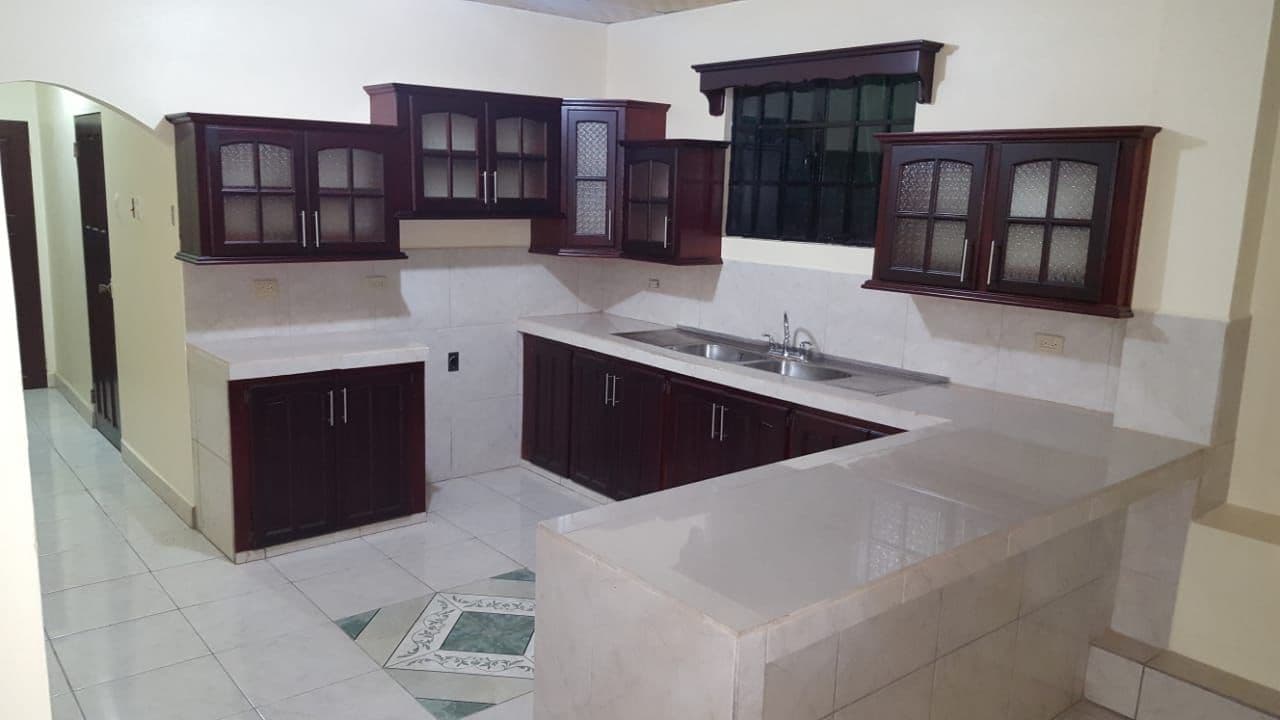 Hibiscus Drive, La Romain Apartment, La Romain
